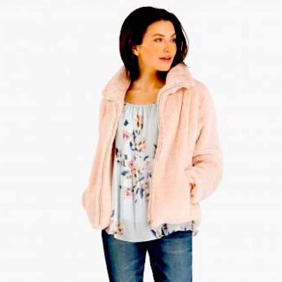 Tribal Faux Soft Fur Short Coat Blush Pink Size Medium in excellent condition - Picture 7 of 7